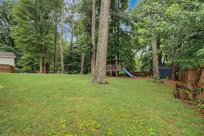 2204 Pine Point Drive, Lawrenceville, GA 30043 - Photo 29