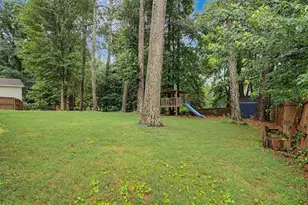 2204 Pine Point Dr, Lawrenceville, GA 30043 - Photo 29