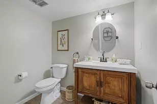 2204 Pine Point Dr, Lawrenceville, GA 30043 - Photo 15