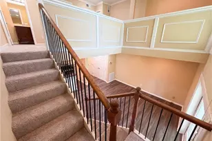27 Chaumont Square NW, Atlanta, GA 30327 - Photo 9