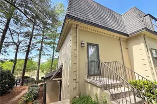 27 Chaumont Square NW, Atlanta, GA 30327 - Photo 3