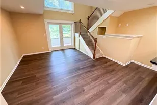 27 Chaumont Square NW, Atlanta, GA 30327 - Photo 5