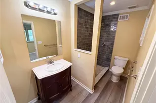 27 Chaumont Square NW, Atlanta, GA 30327 - Photo 13