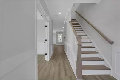 7048 Manchester Drive, Flowery Branch, GA 30542 - Photo 7