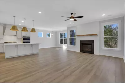7048 Manchester Drive, Flowery Branch, GA 30542 - Photo 9
