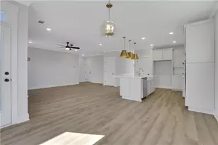 7048 Manchester Dr, Flowery Branch, GA 30542 - Photo 19