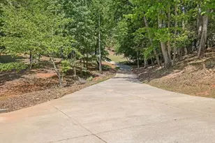 7480 Shadburn Ferry Rd, Cumming, GA 30041 - Photo 15