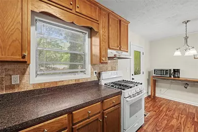 1415 Sycamore Drive, Kennesaw, GA 30152 - Photo 7