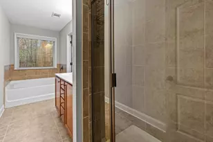 3209 Hallmark Ln, Buford, GA 30519 - Photo 25