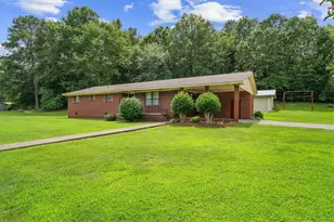 169 Echota Ave, Calhoun, GA 30701 - Photo 1