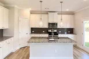 4595 Silver Oak Dr, Gainesville, GA 30504 - Photo 3