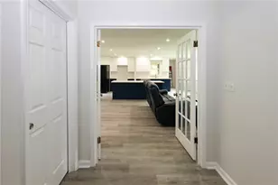 3860 King Arthur Rd SW, Atlanta, GA 30331 - Photo 27