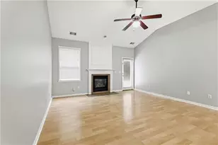 7373 Gossamer St, Union City, GA 30291 - Photo 17