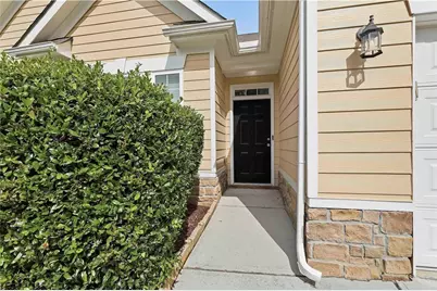 7373 Gossamer Street, Union City, GA 30291 - Photo 5