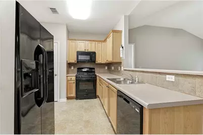 7373 Gossamer Street, Union City, GA 30291 - Photo 13