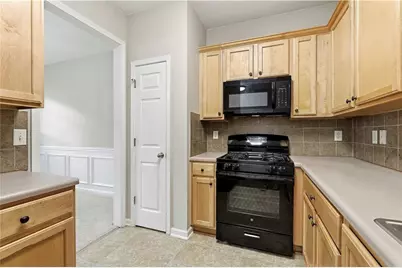 7373 Gossamer Street, Union City, GA 30291 - Photo 15