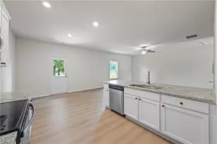 558 Meadows Farm Dr, Monroe, GA 30655 - Photo 19