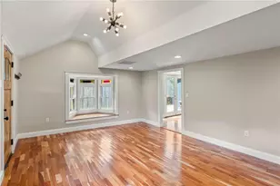 806 Tanner Dr, Scottdale, GA 30079 - Photo 5