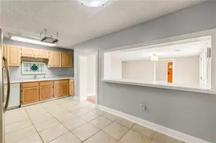 806 Tanner Dr, Scottdale, GA 30079 - Photo 11
