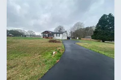 318 Willowwind Drive, Loganville, GA 30052 - Photo 17