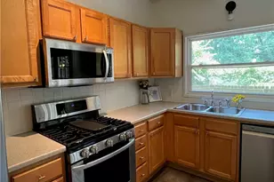 1945 Dellwood Dr NW, Atlanta, GA 30309 - Photo 17