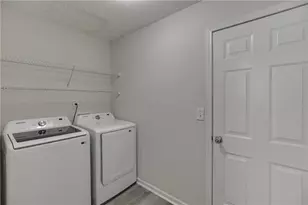 2979 Rusticwood Dr, Snellville, GA 30078 - Photo 19