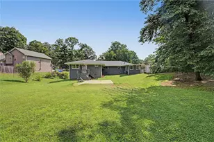 3654 Rock Springs Dr SW, Smyrna, GA 30082 - Photo 21