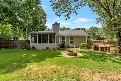 2000 Wendover Drive, Snellville, GA 30078 - Photo 15