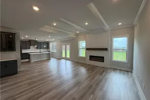 1057 Hawkins Creek Dr, Jefferson, GA 30549 - Photo 9