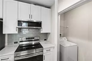 3324 Peachtree Rd NE, Atlanta, GA 30326 - Photo 15
