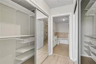 3324 Peachtree Rd NE, Atlanta, GA 30326 - Photo 31