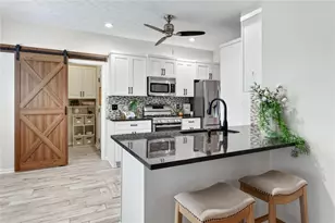 10680 Pinewalk Forest Cir, Alpharetta, GA 30022 - Photo 15