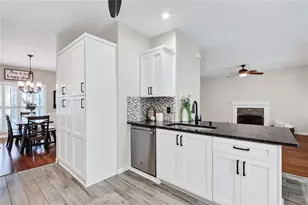 10680 Pinewalk Forest Cir, Alpharetta, GA 30022 - Photo 9