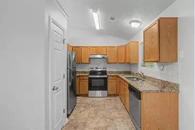 488 Barclay Court, Stone Mountain, GA 30083 - Photo 7