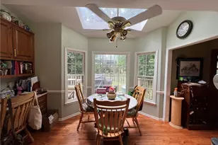 11205 Wilshire Chase Dr, Johns Creek, GA 30097 - Photo 9