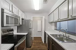619 Barrington Hills Dr, Atlanta, GA 30350 - Photo 15