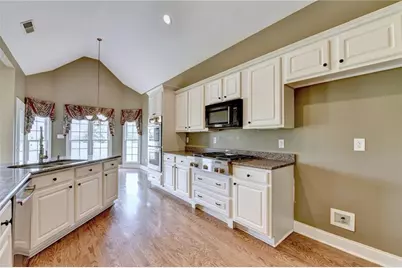 2095 Hickory Station Circle, Snellville, GA 30078 - Photo 9