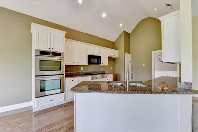 2095 Hickory Station Circle, Snellville, GA 30078 - Photo 17