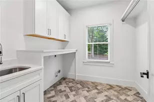 1035 Lillian Dr, Alpharetta, GA 30004 - Photo 17