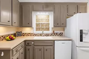 4455 Dunmovin Dr NW, Kennesaw, GA 30144 - Photo 17
