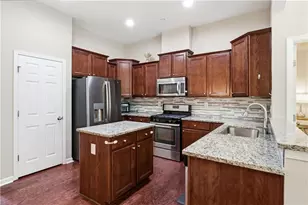 114 Bradford Dr, Atlanta, GA 30328 - Photo 9