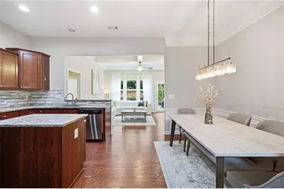 114 Bradford Drive, Atlanta, GA 30328 - Photo 5