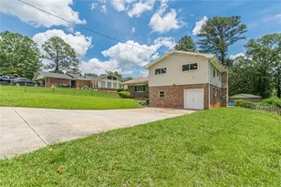 2272 Green Hawk Ct, Decatur, GA 30035 - Photo 3