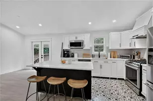 1042 Braddock Cir, Woodstock, GA 30189 - Photo 1