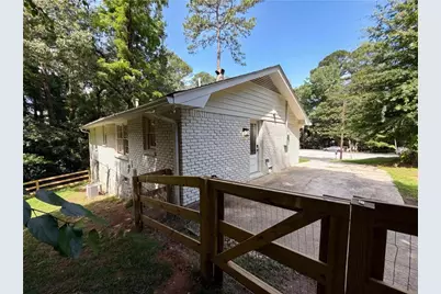 2320 Capehart Circle NE, Atlanta, GA 30345 - Photo 5
