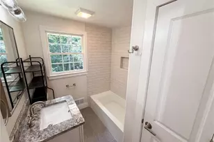 2320 Capehart Cir NE, Atlanta, GA 30345 - Photo 17