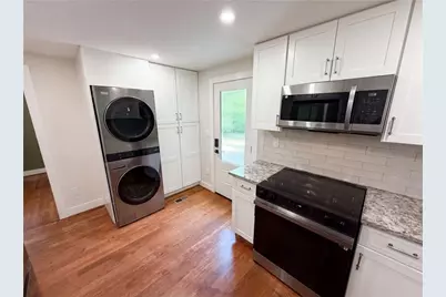 2320 Capehart Circle NE, Atlanta, GA 30345 - Photo 9