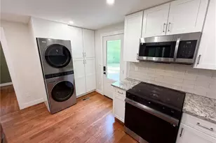 2320 Capehart Cir NE, Atlanta, GA 30345 - Photo 9