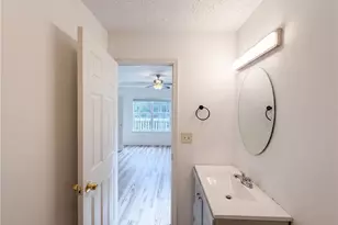 131 Bentley Pl, Tucker, GA 30084 - Photo 7