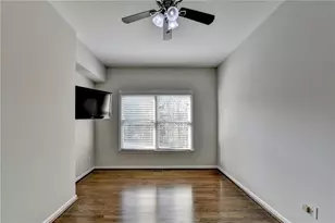 1400 Cresthaven Ln, Lawrenceville, GA 30043 - Photo 23